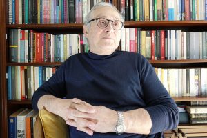 Gazeteci-yazar Bayramoğlu: Basın askerin elindeki silah rol&uuml;n&uuml; oynadı