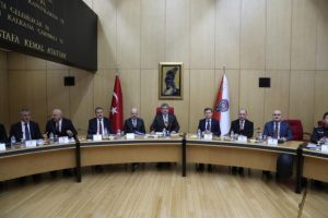 Emniyet'ten ter&ouml;rle m&uuml;cadelede kararlılık vurgusu