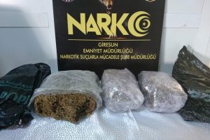 Polis ekipleri uyuşturucuya ge&ccedil;it vermedi