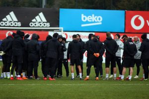 Beşiktaş, İM Kayserispor hazırlıklarını s&uuml;rd&uuml;rd&uuml;