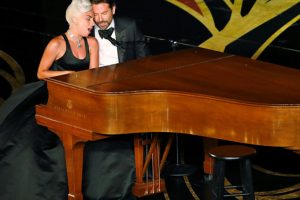 Oscar kazanan 'Bir Yıldız Doğuyor', T&uuml;rkiye'de yeniden vizyona girecek