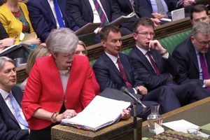 İngiliz Parlamentosundan May'in Brexit takvimine destek