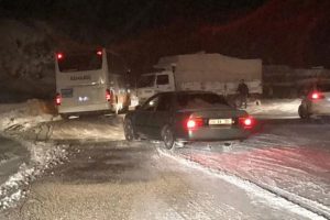 Kar yağışı zor anlar yaşattı!