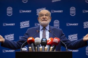 'Erbakan'ın yolundan gitmenin en &ouml;nemli &ouml;l&ccedil;&uuml;s&uuml; Saadet Partili olmaktır'