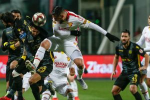 Yeni Malatyaspor penaltılarla yarı finalde
