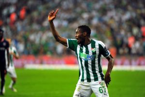 Bursaspor oyununu tabelaya yansıtmakta zorlandı