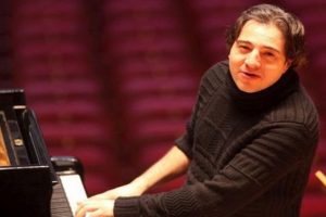 Fazıl Say, Moskova'da ayakta alkışlandı