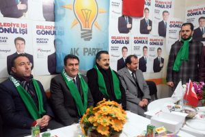 Bursa Osmangazi Belediye Başkanı D&uuml;ndar'dan miting gibi se&ccedil;im b&uuml;rosu a&ccedil;ılışı