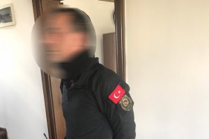 Bursa'da sahte &ouml;zel harekat polisi yakalandı