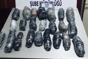 FET&Ouml;'den ihra&ccedil; edilen astsubaya uyuşturucu operasyonu
