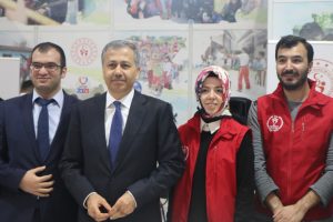 Vali Yerlikaya Uluslararası Avrasya Kitap Festivali'ni ziyaret etti