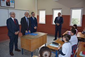 LGS, Trabzon'da masaya yatırıldı
