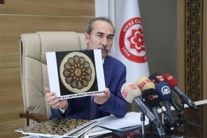 Rekt&ouml;r Yıldız'dan 'motif' a&ccedil;ıklaması