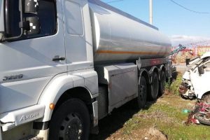 Jandarma ka&ccedil;ak akaryakıta ge&ccedil;it vermedi