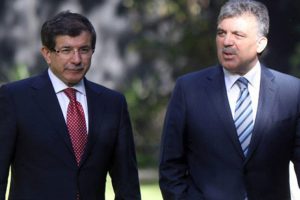 Şener: Yeni parti konusunda Abdullah G&uuml;l ile Ahmet Davutoğlu arasında anlaşmazlık var