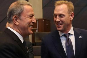 Bakan Akar ve Shanahan'dan kritik g&ouml;r&uuml;şme