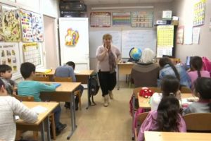 Rusya'dan Suriyeli m&uuml;ltecilere: &Uuml;lkeniz artık g&uuml;venli eve d&ouml;n&uuml;n