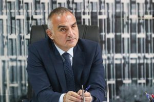 Bakan Ersoy'dan 'S&uuml;mela Manastırı' a&ccedil;ıklaması