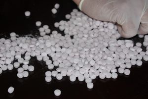 Binlerce uyuşturucu hap ele ge&ccedil;irildi