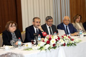 Mahir &Uuml;nal: Se&ccedil;imden sonra dolar 5'in de altına d&uuml;şecek