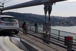 15 Temmuz Şehitler K&ouml;pr&uuml;s&uuml;'nde intihar girişimi