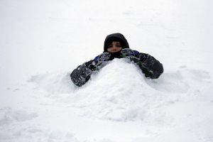 Bursa Uludağ'da kar kalınlığı 169 santimetreye ulaştı
