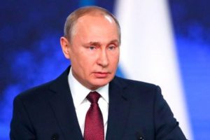 Rus halkının Putin'e g&uuml;veni hızla d&uuml;ş&uuml;yor