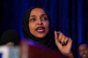 Ilhan Omar'a "ter&ouml;rist" benzetmesi