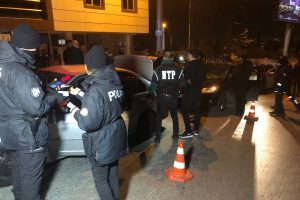 Bin 408 polis katıldı