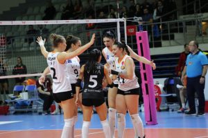 Filede derbinin galibi Eczacıbaşı VitrA