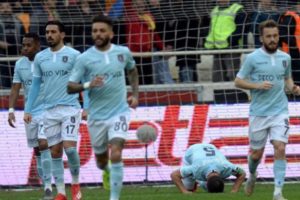 Başakşehir, Malatyaspor'u rahat ge&ccedil;ti!