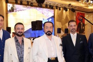 Adnan Oktar &ouml;rg&uuml;t&uuml;n&uuml;n firari kilit ismi Bodrum'da yakalandı