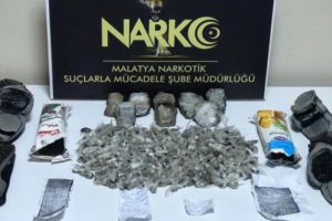 Ayakkabı tabanında esrar sevkiyatı