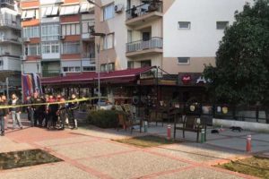 19 yaşındaki gen&ccedil; kurşun yağdırdı: 1 &ouml;l&uuml; 1 yaralı
