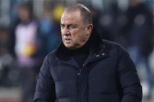 Fatih Terim'den &ouml;z eleştiri! "Yakışmadı..."