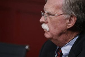 Bolton'a zor soru: Cevap veremedi