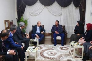 Bakan Soylu'dan şehit ailesine ziyaret