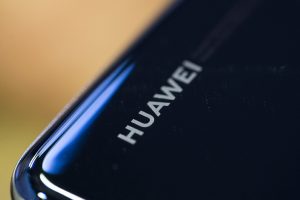 Huawei y&ouml;neticisi Mıng Vancou Kanada'ya karşı dava a&ccedil;tı