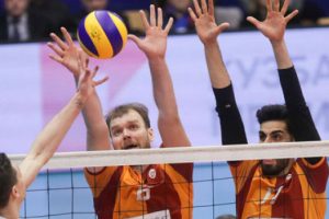 Galatasaray final peşinde