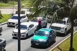 Bir g&uuml;nde iki silahlı saldırı: 7 &ouml;l&uuml;, 10 yaralı