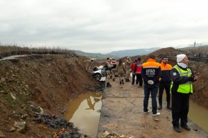 Otomobil sulama kanalına u&ccedil;tu: 1 &ouml;l&uuml;