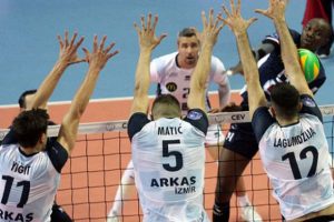 Arkasspor'un g&ouml;z&uuml; Play-Off'ta