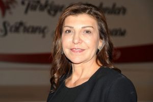 G&uuml;lkız Tulay: T&uuml;rk kadın satran&ccedil;&ccedil;ılardan derece bekliyoruz