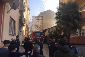 Bursa'da korkutan yangın! Akli dengesi yerinde olmayan kadın son anda kurtarıldı