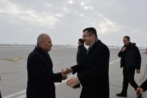 Bakan Turhan, Erzurum'da