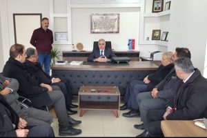 İYİ Parti Adayı Kırmızı CHP eski il başkanlarıyla buluştu