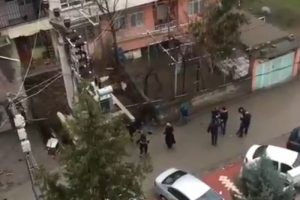 Batman'da bı&ccedil;aklı kavga: 1 &ouml;l&uuml;, 4 yaralı