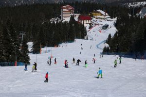 Ilgaz Dağı'na tatilci ilgisi s&uuml;r&uuml;yor