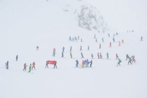 Hakkari'de kar festivali: Binlerce kişi katıldı