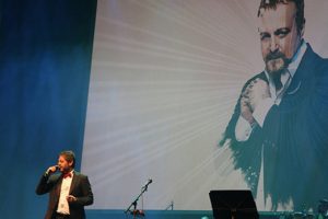 Bora Gencer'den TEYEV yararına konser